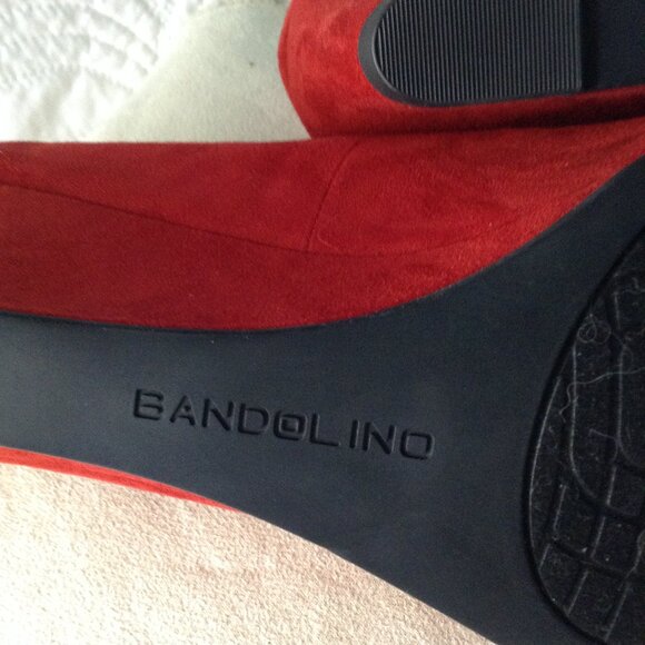 NWOT Bandolino Red Sueded Material 2" Platform, 11M, Professional, Chic, Classic - Picture 5 of 6